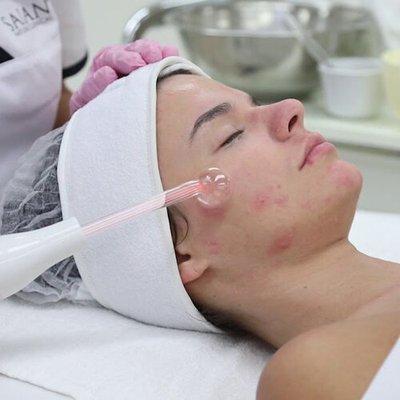 High frequency facial