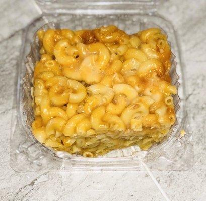 Macaroni pie