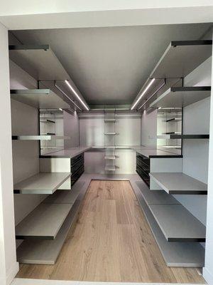 Walk in closet