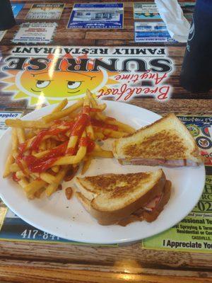 The best Ham and cheese Sandwich and fries