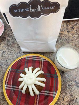 Pumpkin Spice mini bundt