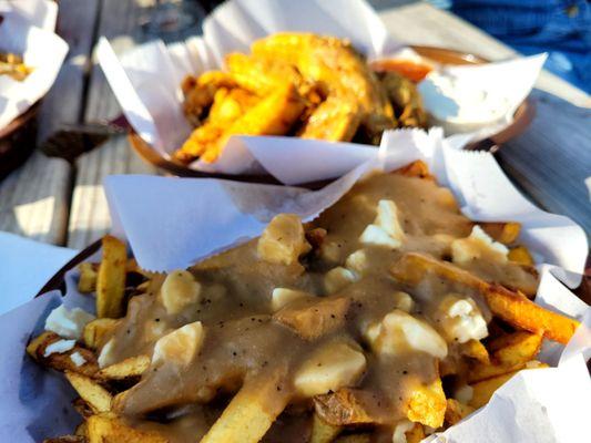 Poutine + Wings.