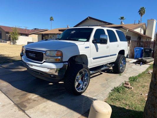 Truck sitting there after being returned back from Aamco unfixed