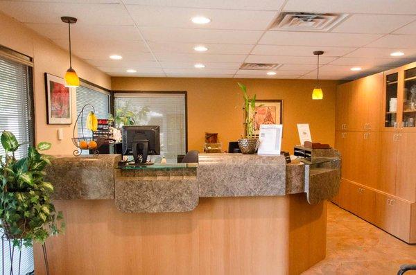 Welcome to Lark Chiropractic! Front Desk