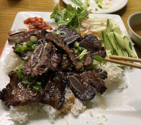 Char-grilled Short Ribs / double meat had three more but I ate them