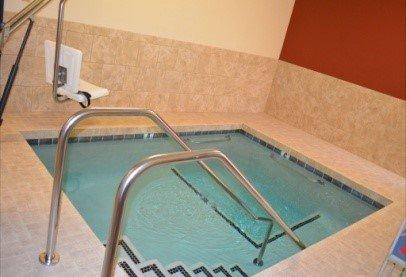 Oakeson Physical Therapy has an  excellent Aquatic Therapy Program