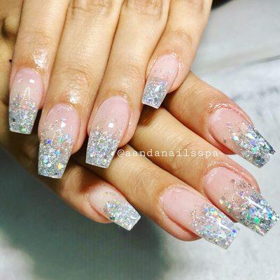 Ombre glitter nails