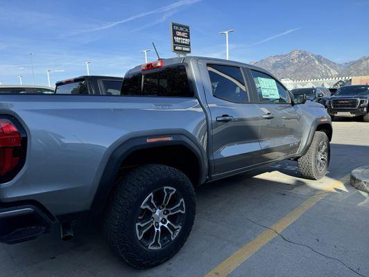 2024 GMC canyon AT4