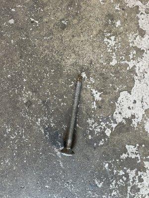 4 inch bolt