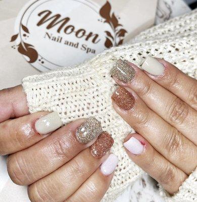 moon nails & spa