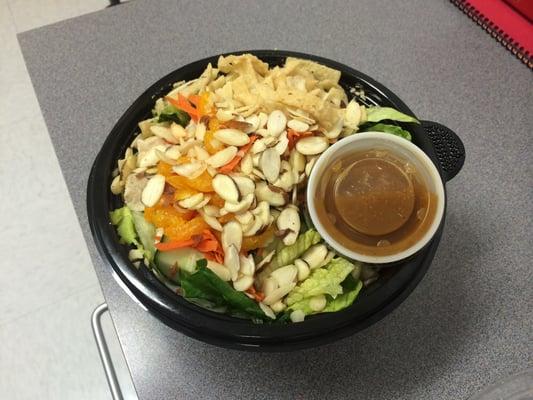 Salads rock!!! Great price for a large salad and it was delicious! Luv luv luv PRONTO FRESH!