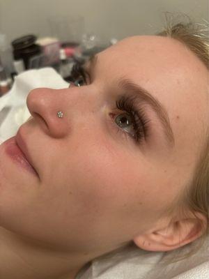 Hybrid lashes extensions