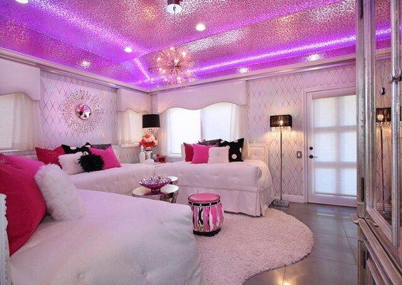 She Room Decor' by Ta'Nia P. Turner C.I.D