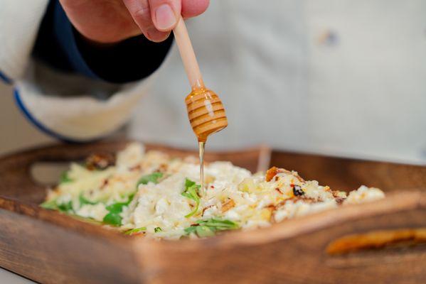 Market Kitchen Goat Cheese Caramelized Onion Flatbread