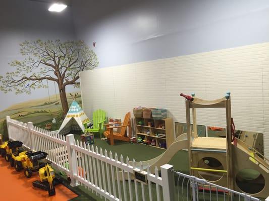 A whole toddler area to make sure even you littlest one can have a fun, safe and clean time.