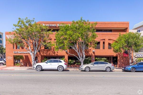 800 Silverado street - For lease