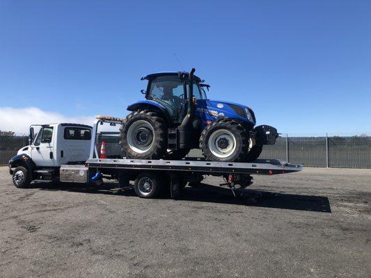 Loading tractor to a trailer