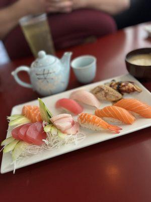 Sushi+sashimi platter