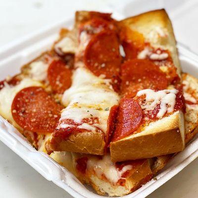 Pizza garlic bread