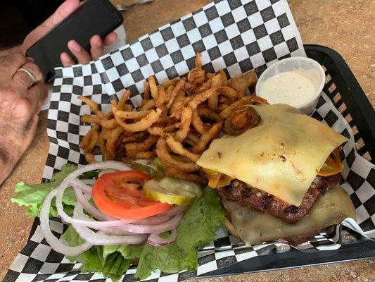 Spicy burger and onion rings