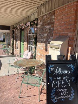 Front patio/ store entrance