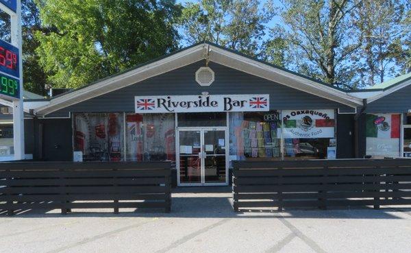 Riverside Bar