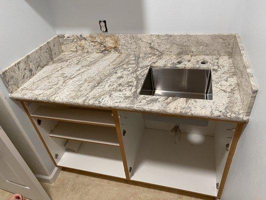 KHL Kitchen Cabinet & Granite