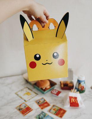 Chicken nuggets happy meal (Pokemon Edition)