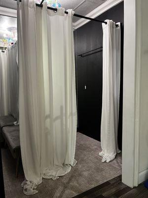 Spacious fitting rooms