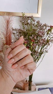 ombré pink dip nails