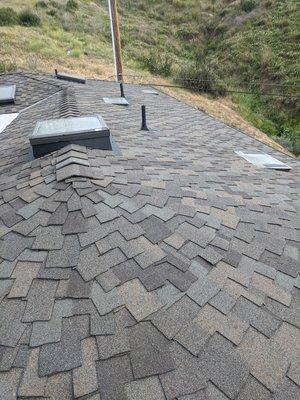 Presidential Shingles on a beautiful hillside home