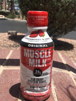 Muscle Milk in Strawberry Flavor