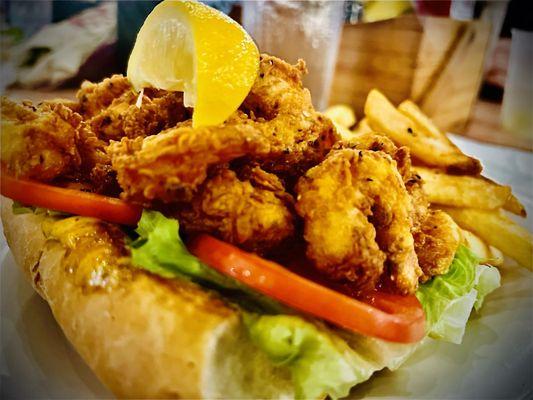 Shrimp po'boy