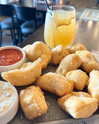 Garlic puffs & apple sangria