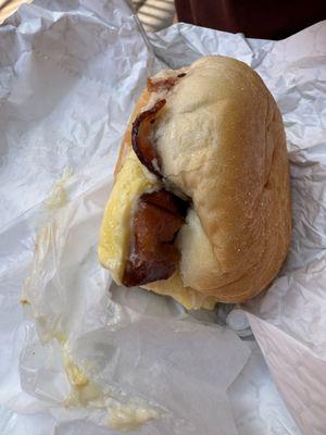 Breakfast sandwich with bacon