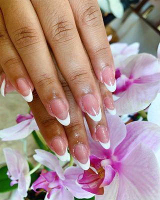 Creative Nails and Spa