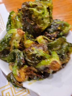 Blurry photo of brussel sprouts =)