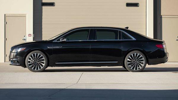 Black & Black Lincoln Continental Executive Service For All Transportations you Need