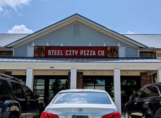 Steel City Pizza Co. Carnes Crossroads