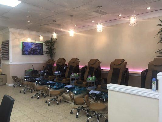 NAILS SPA INC: We are offering you 5$ discount for all service. Call us at (719) 582-1399