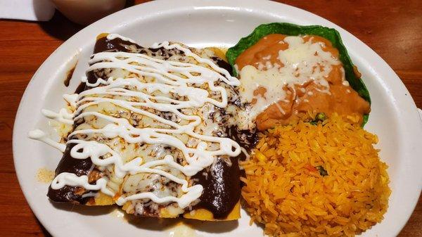 Enchiladas mole