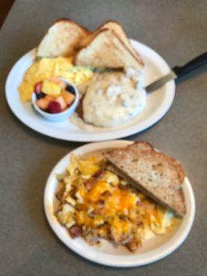 Country fried chicken (top) Farmer's Scramble (bottom)