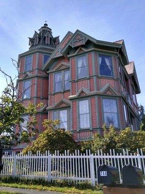 Gorgeous b&b built in 1889.