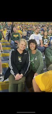 Jennifer & sister in law Laurie at the Packer game