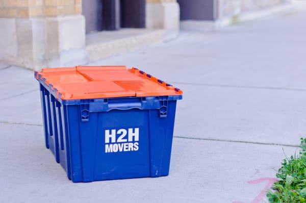 Green Plastic Totes
 
 Chicago movers rates