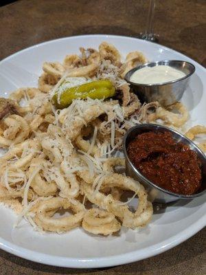 Fried Calamari with killer lemon aioli