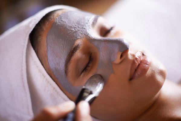 Best Facials at Allora Day Spa