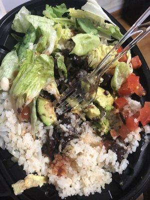 Avocado veggie bowl