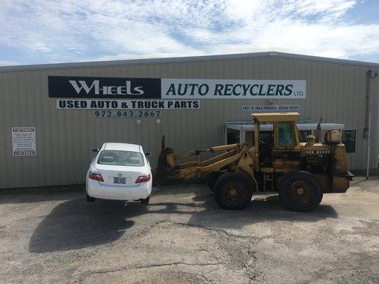 The front of Wheels Auto Recyclers