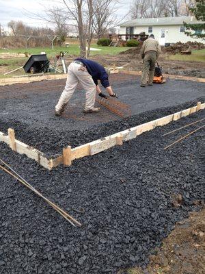 guys getting ready to pour a garage slab ..